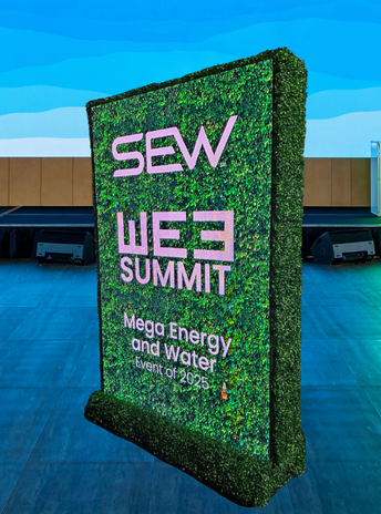 Bringing Nature to LED: The Floral Hedge Video Wall Redefining Las Vegas Events