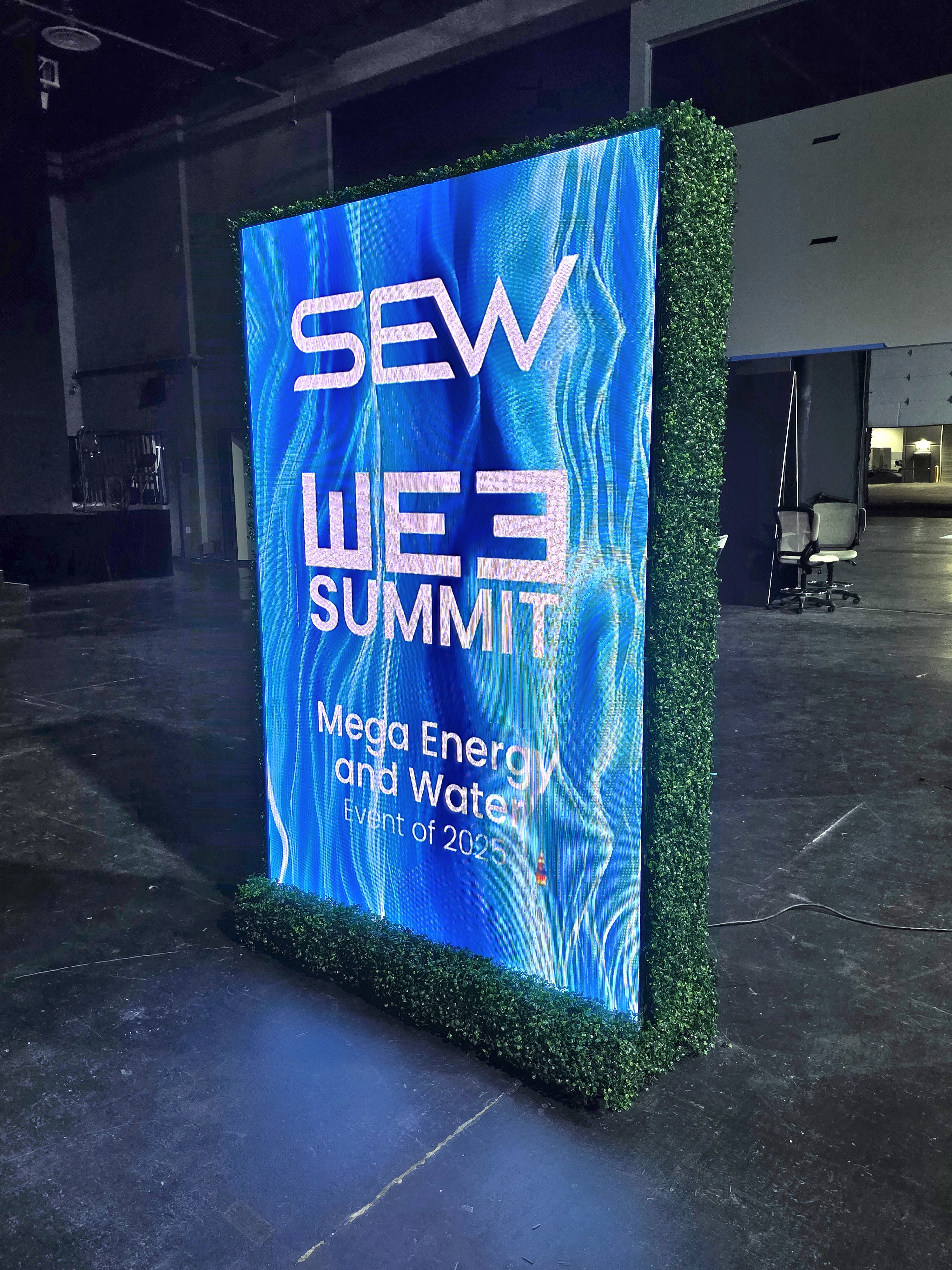 Custom LED Hedge Wall Las Vegas event